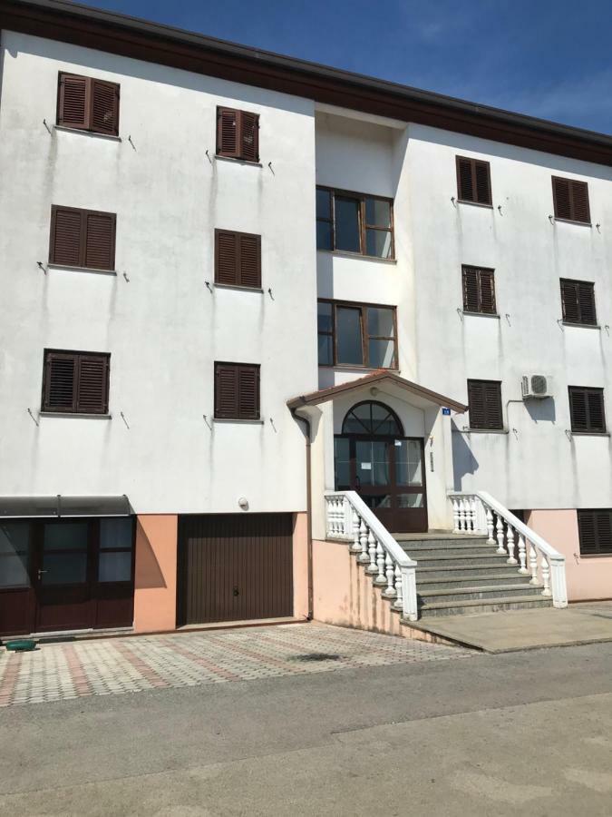 Studio Apartman Lorenzo Umag Ngoại thất bức ảnh
